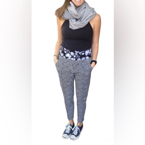 Lululemon Departure Pants size 4 - Picture 2 of 8